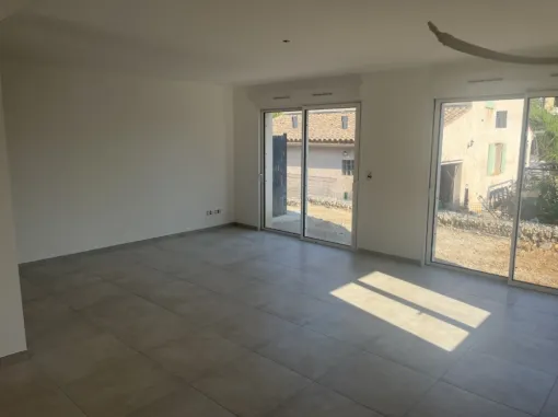 Mise en peinture d'un logement à Lorgues, Saint-Maximin-la-Sainte-Baume, Peinture Gameiro